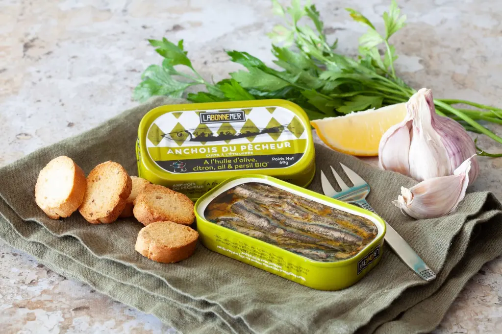 La-Bonne-Mer-Anchois_pecheur.webp